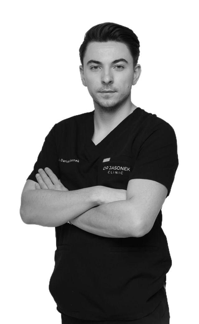 Dr Dariusz Jasonek, lekarz prowadzący konsultacje online w programie Network